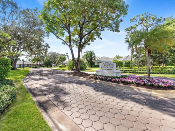 842 Club Dr 842, Palm Beach Gardens FL 33418