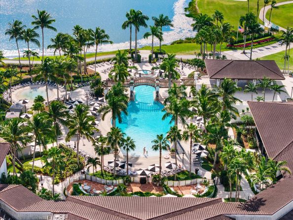 842 Club Dr 842, Palm Beach Gardens FL 33418