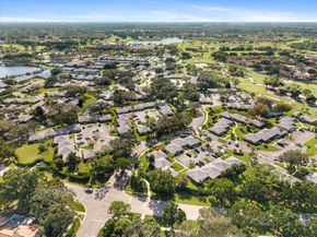 842 Club Dr 842, Palm Beach Gardens FL 33418