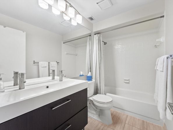 842 Club Dr 842, Palm Beach Gardens FL 33418