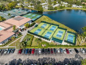 842 Club Dr 842, Palm Beach Gardens FL 33418