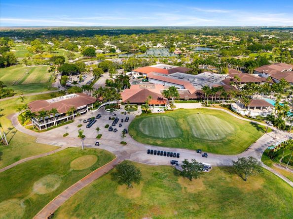 842 Club Dr 842, Palm Beach Gardens FL 33418
