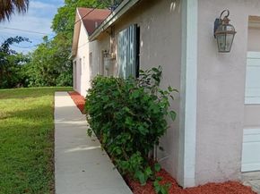 1704 Boardman Avenue, Mangonia Park FL 33407