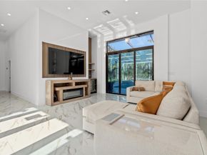 7141 Mariana Ct, Boca Raton FL 33433