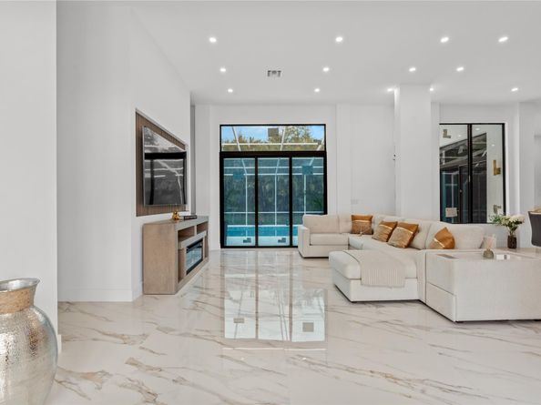 7141 Mariana Ct, Boca Raton FL 33433