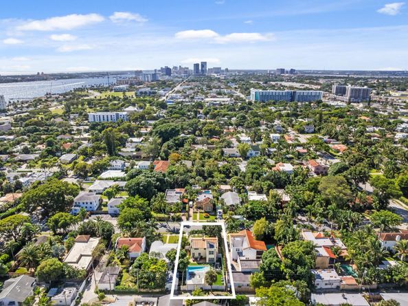 419 30th Street, West Palm Beach FL 33407