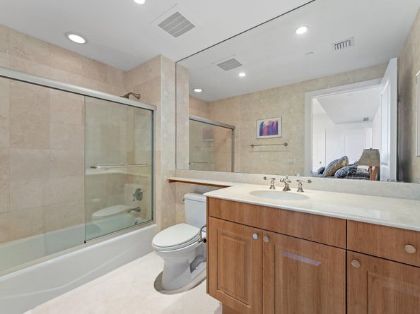5050 N Ocean Drive 801, Singer Island FL 33404