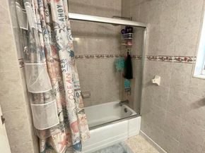 5402 SW 1st St, Plantation FL 33317