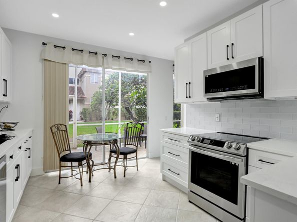 6770 Via Regina, Boca Raton FL 33433