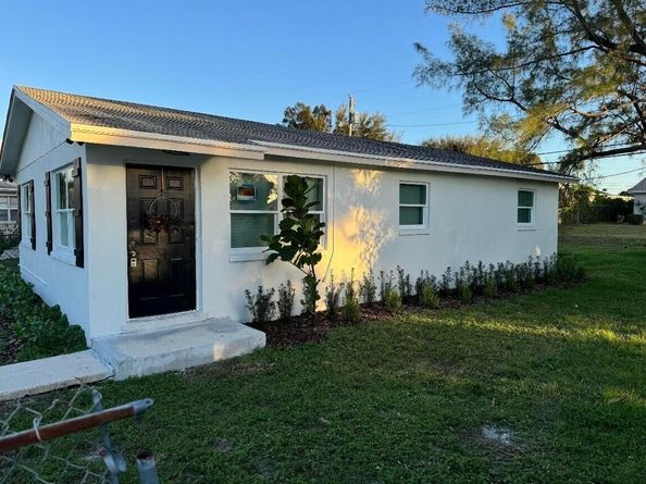 1341 W 32nd Street, Riviera Beach FL 33404