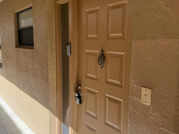 8030 Hampton Boulevard 414, North Lauderdale FL 33068