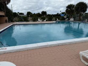 8030 Hampton Boulevard 414, North Lauderdale FL 33068