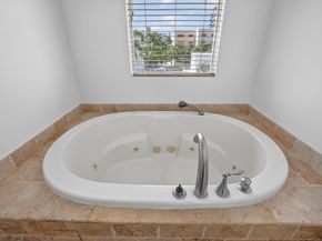 508 N Birch Road 508, Fort Lauderdale FL 33304