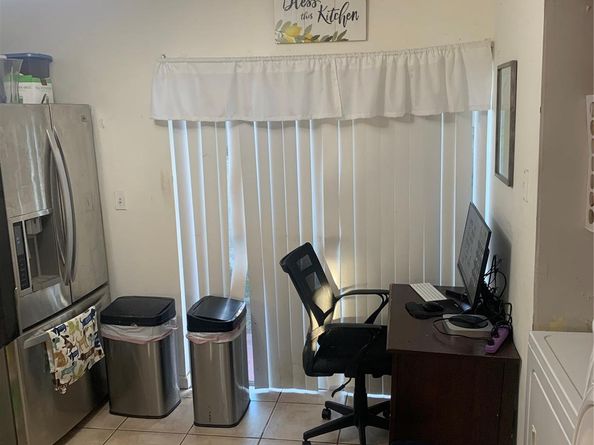 1251 NW 89th Dr, Coral Springs FL 33071