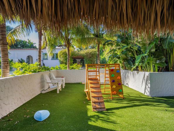 704 N Swinton Avenue, Delray Beach FL 33444