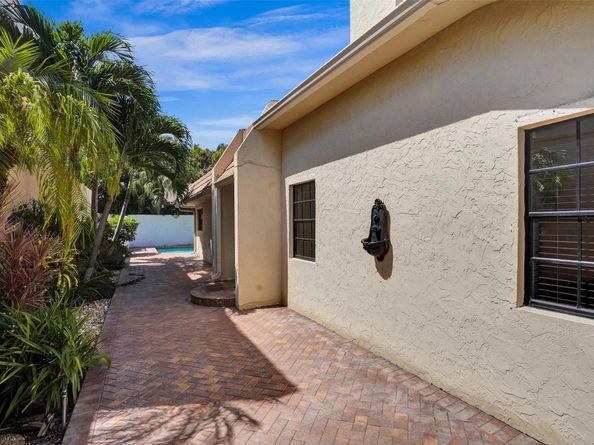 3578 Commodore Cir, Delray Beach FL 33483