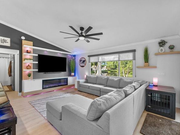 100 Royal Court, Royal Palm Beach FL 33411