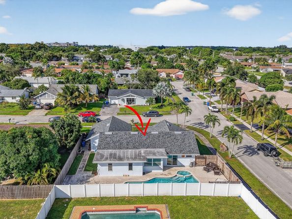 5310 NW 31st St, Margate FL 33063