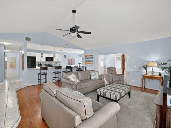 5310 NW 31st St, Margate FL 33063