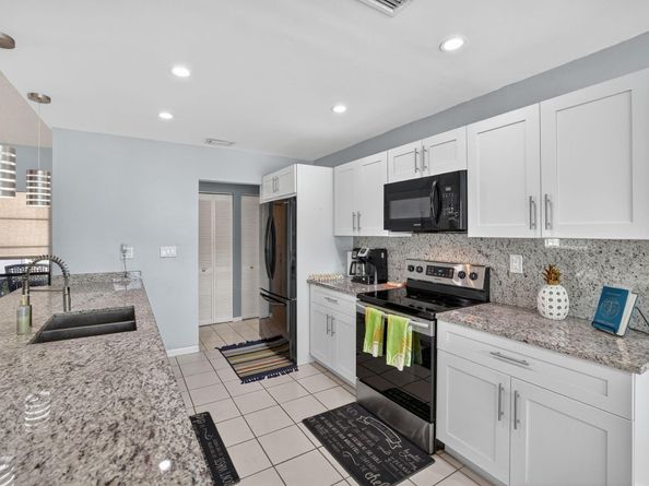 5310 NW 31st St, Margate FL 33063