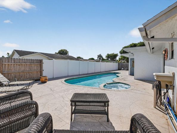 5310 NW 31st St, Margate FL 33063