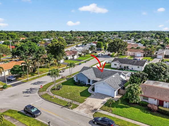 5310 NW 31st St, Margate FL 33063