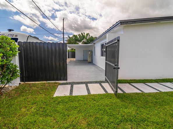 11014 Westwood Lake Drive, Miami FL 33165