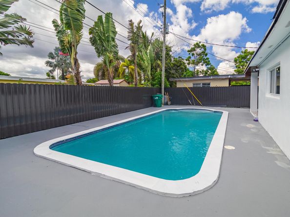 11014 Westwood Lake Drive, Miami FL 33165