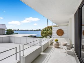 2150 Ibis Isle Road 8, Palm Beach FL 33480