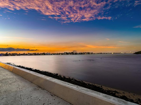 2150 Ibis Isle Road 8, Palm Beach FL 33480