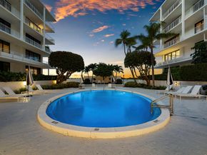 2150 Ibis Isle Road 8, Palm Beach FL 33480