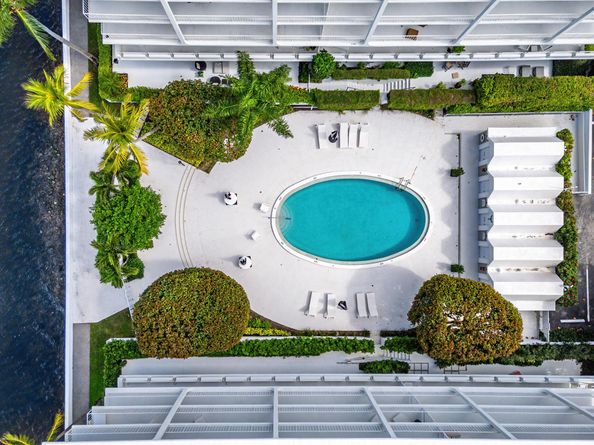 2150 Ibis Isle Road 8, Palm Beach FL 33480