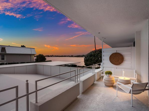 2150 Ibis Isle Road 8, Palm Beach FL 33480