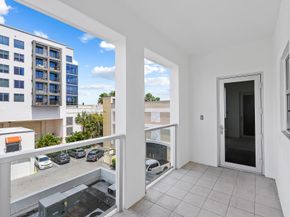 455 E Palmetto Park Road 3, Boca Raton FL 33432