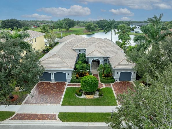 6705 NW 122nd Ave, Parkland FL 33076