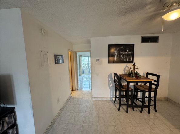 165 NE 203rd Ter C29, Miami FL 33179