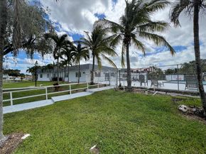 165 NE 203rd Ter C29, Miami FL 33179