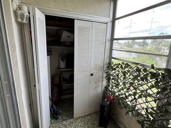 165 NE 203rd Ter C29, Miami FL 33179