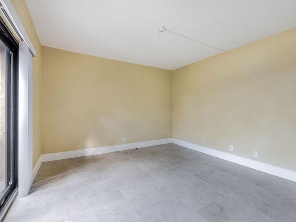 2429 Waterside Drive, Lake Worth FL 33461