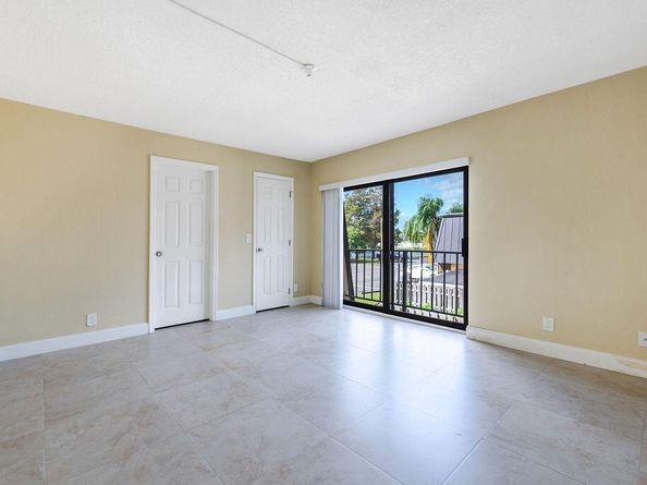 2429 Waterside Drive, Lake Worth FL 33461