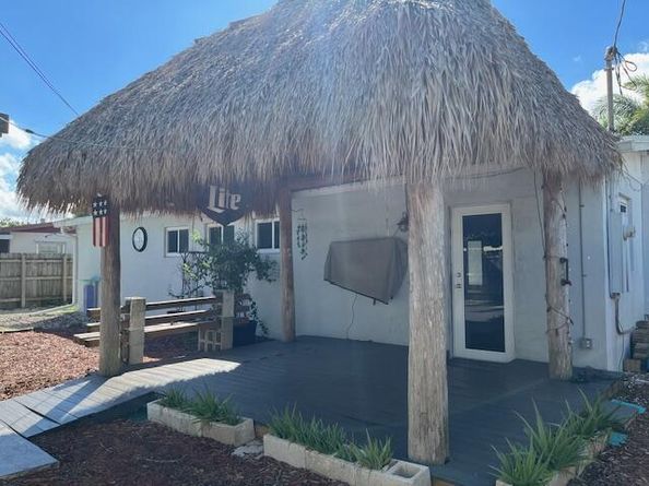 631 N 70th Avenue, Hollywood FL 33024