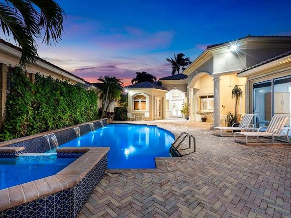 23 Island Drive, Boynton Beach FL 33436