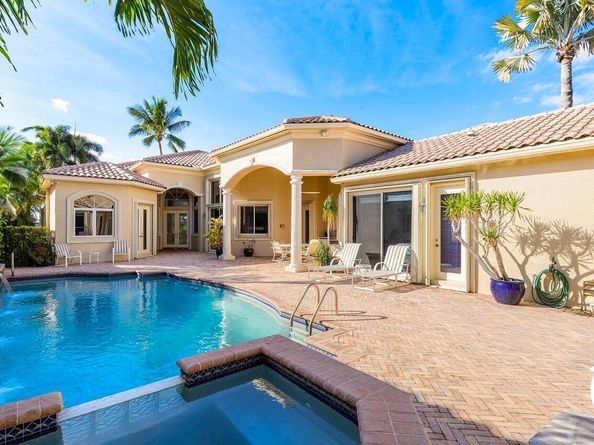23 Island Drive, Boynton Beach FL 33436