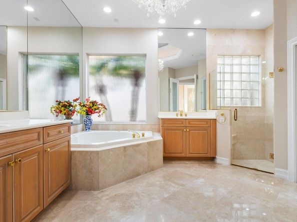23 Island Drive, Boynton Beach FL 33436