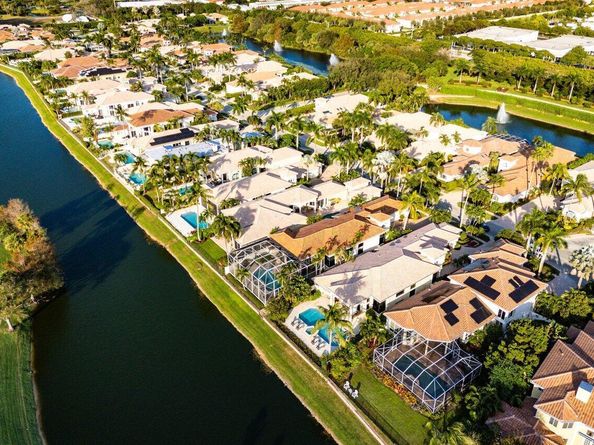 23 Island Drive, Boynton Beach FL 33436