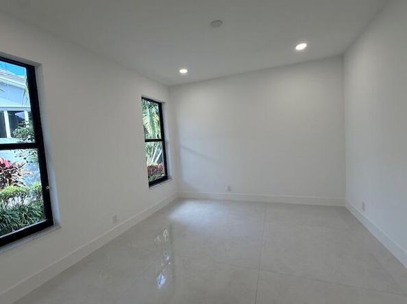 123 Victoria Bay Court, Palm Beach Gardens FL 33418