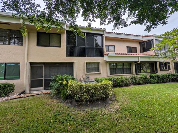 17372 Boca Club Boulevard 405, Boca Raton FL 33487
