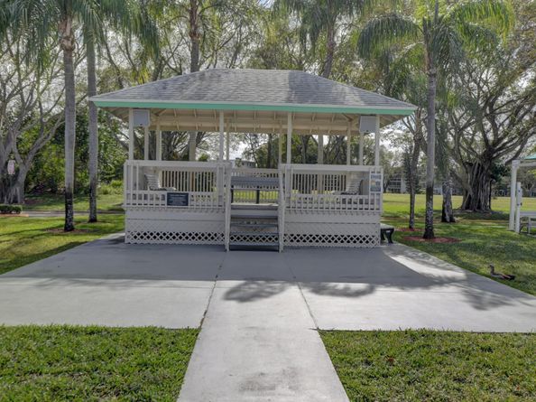 374 Markham Q, Deerfield Beach FL 33442