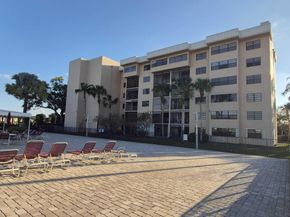 4640 Lucerne Lakes Boulevard 304, Lake Worth FL 33467