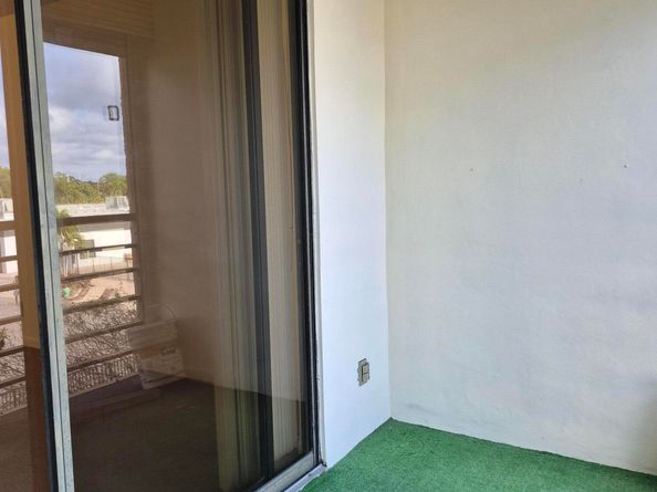 4640 Lucerne Lakes Boulevard 304, Lake Worth FL 33467